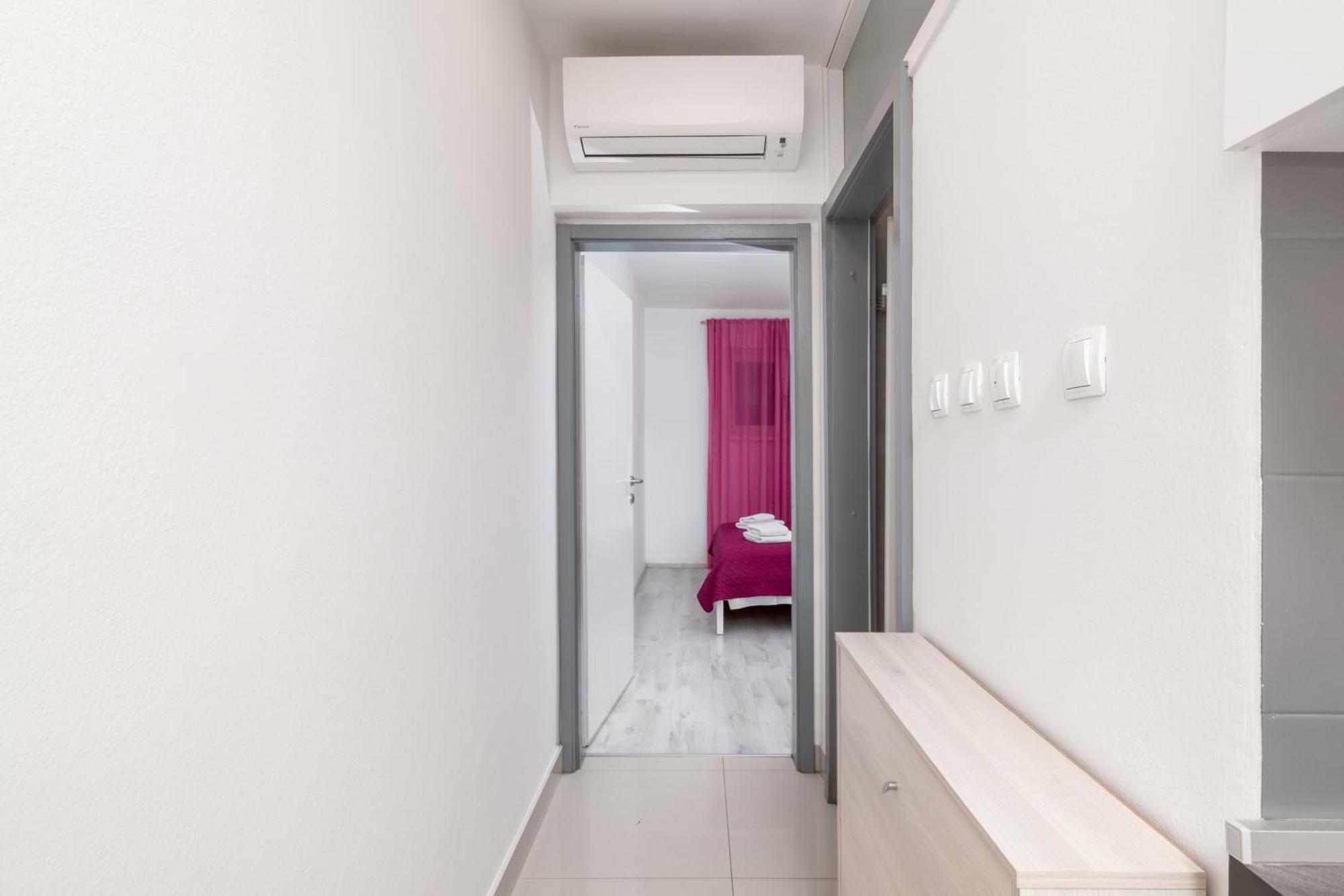 Apartments With A Parking Space Rabac, Labin - 6464 外观 照片