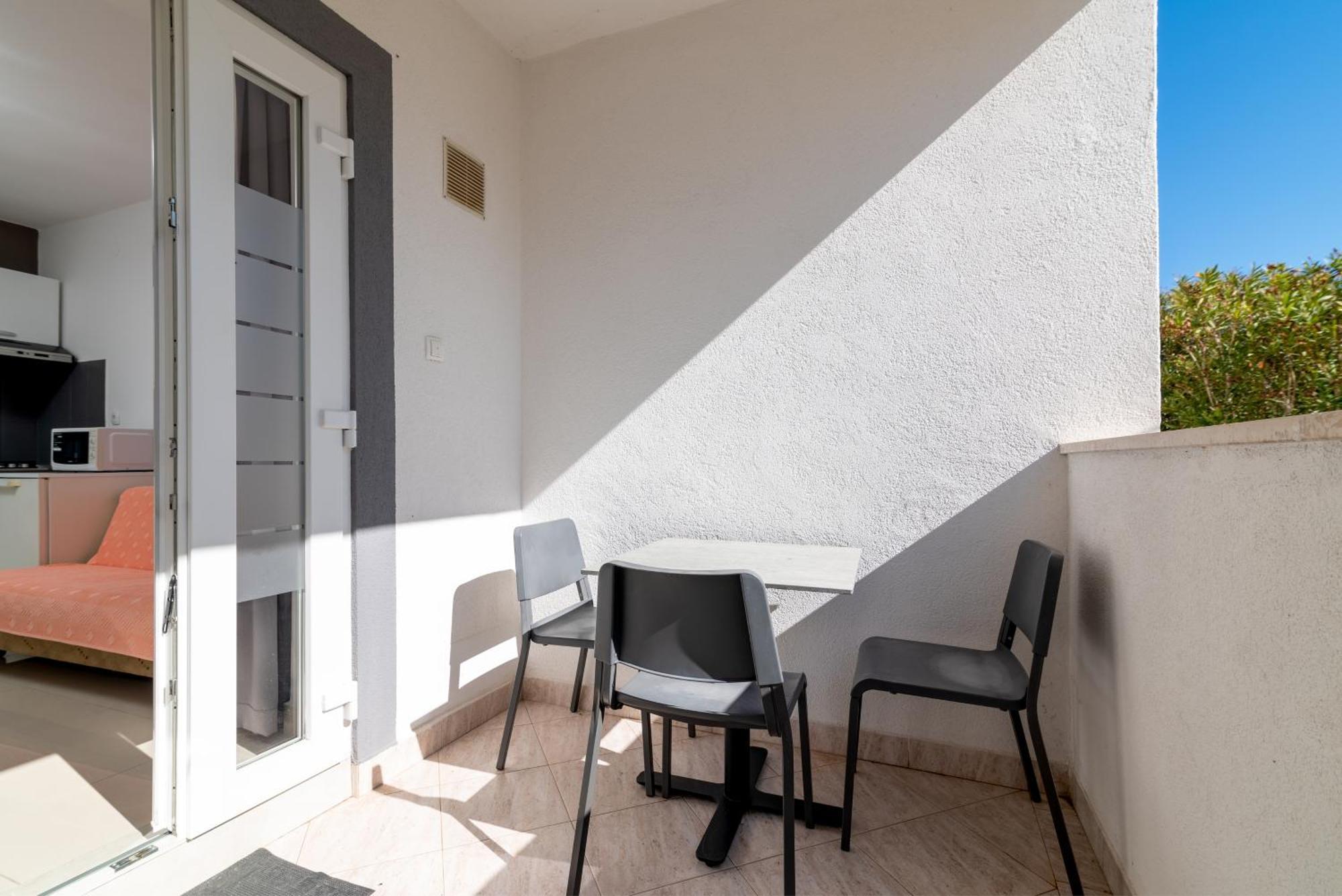Apartments With A Parking Space Rabac, Labin - 6464 外观 照片
